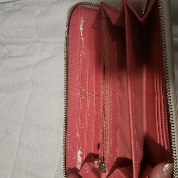 Coach - Picture 5 of 10